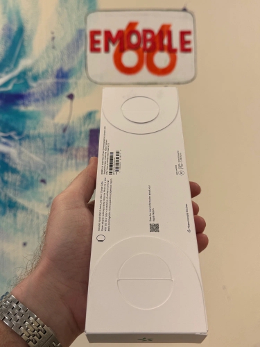 Часы Apple Watch SE 2024, 44 мм, корпус из алюминия цвета «сияющая звезда», спортивный браслет (loop) цвета «зелёное озеро» (MXEW3)