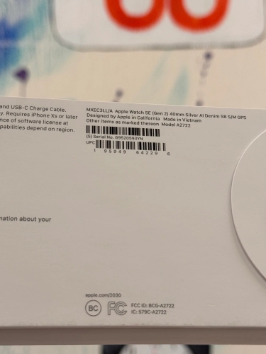 Часы Apple Watch SE 2024, 40 мм, корпус из алюминия серебристого цвета, спортивный ремешок джинсового цвета, размер S/M (MXEC3)