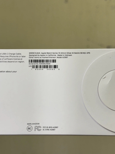 Часы Apple Watch Series 10, 42 мм, корпус из алюминия серебристого цвета, спортивный ремешок джинсового цвета, размер M/L (MWWC3)