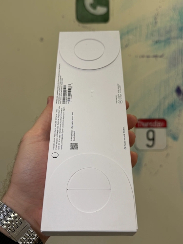 Часы Apple Watch Series 10, 42 мм, корпус из алюминия цвета «чёрный оникс», спортивный ремешок чёрного цвета, размер S/M (MWWE3)